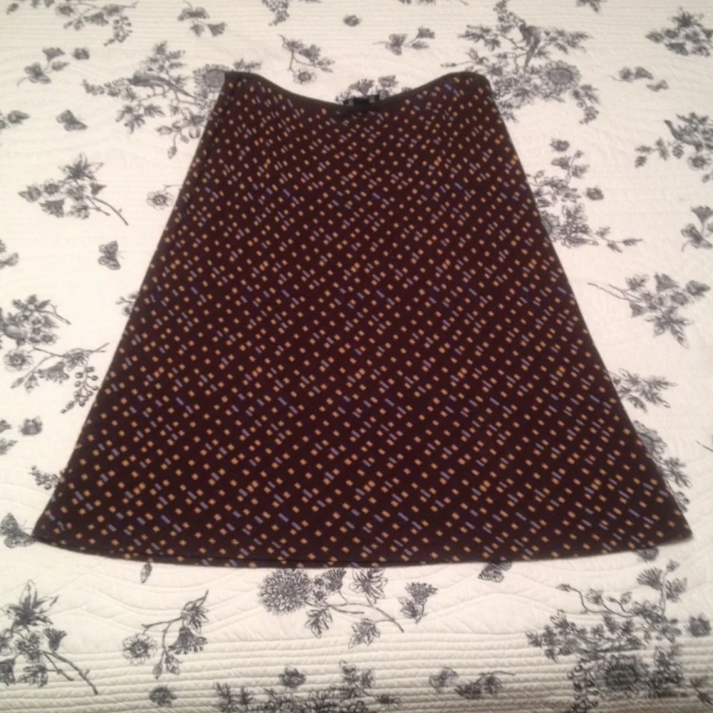 Beautiful Ann Taylor Skirt
